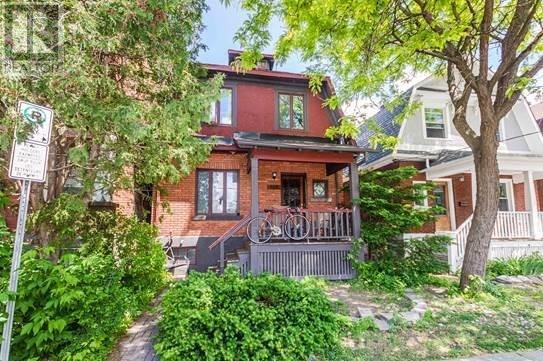 149 Russell Ave  