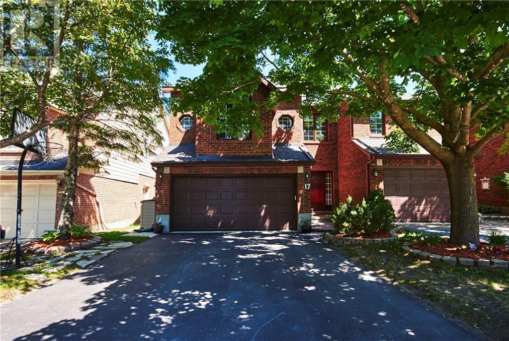 17 Windeyer Cres