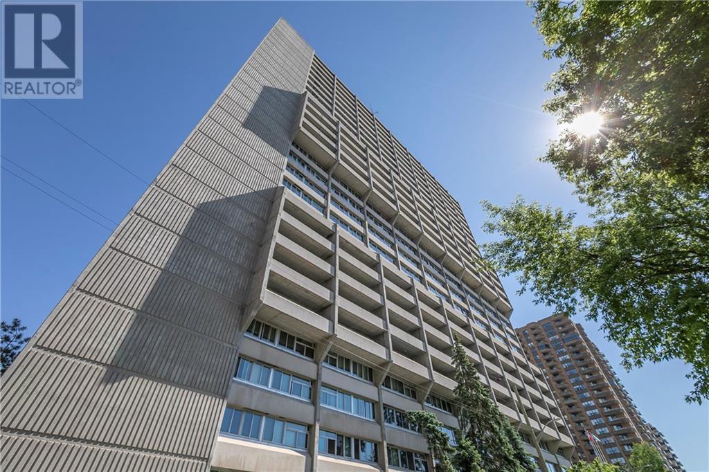 407-500 W Laurier Ave  