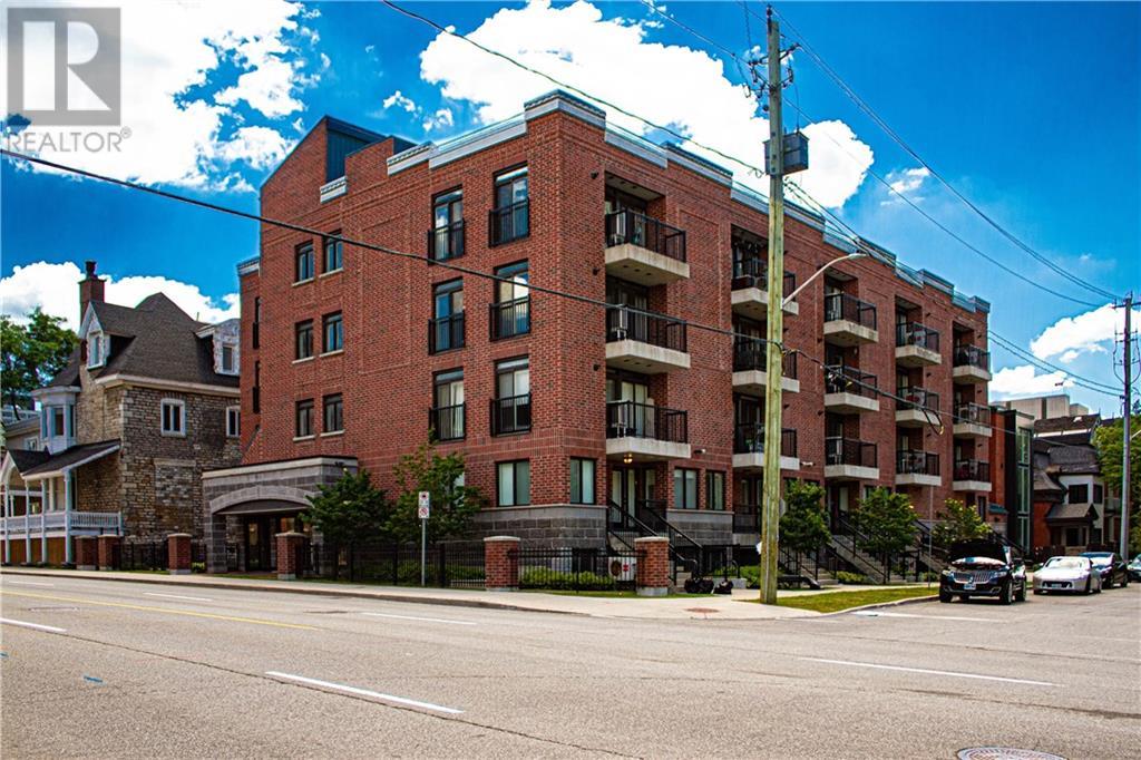 310-456 King Edward Avenue