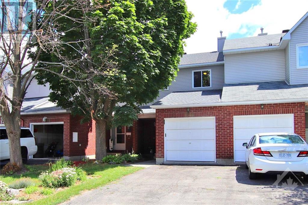1544 Briarfield Crescent
