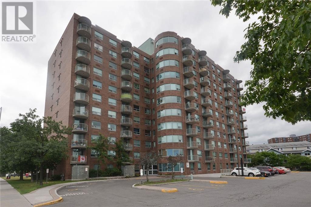 902-1440 Heron Rd  