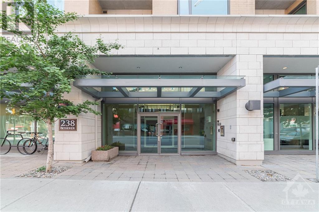 1205-238 Besserer St  