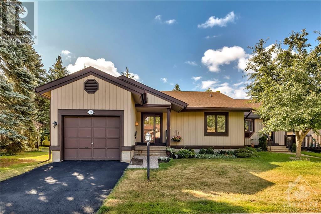 16 Glen Abbey Cres