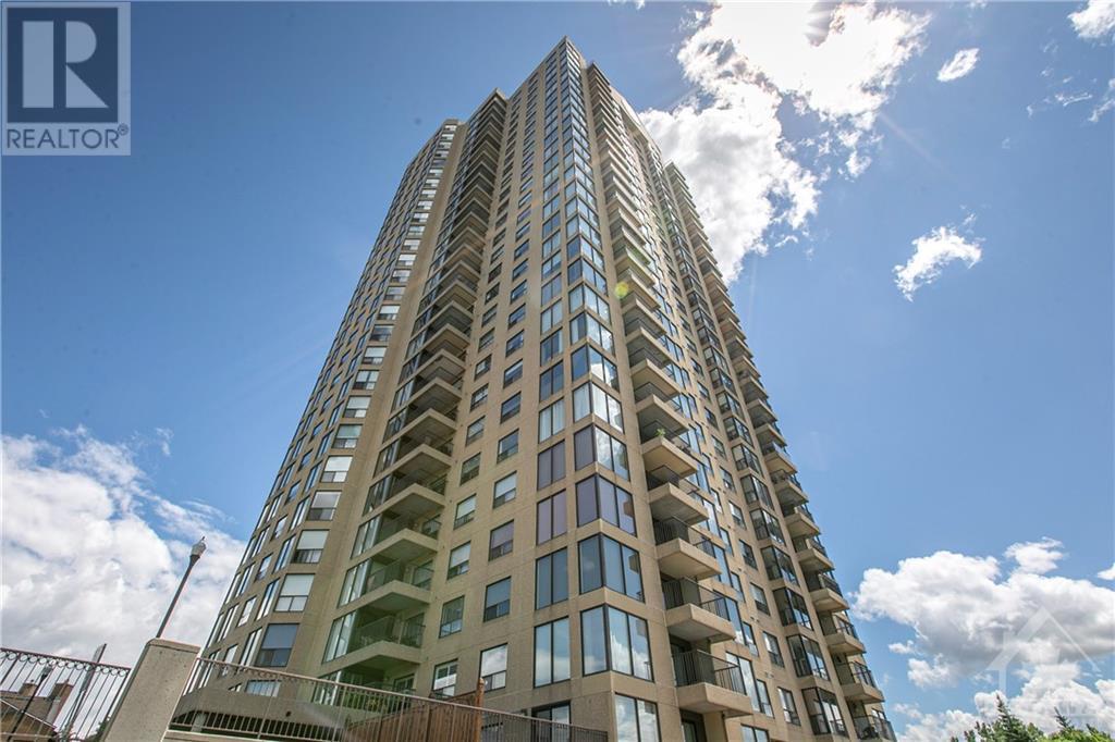 2903-545 St Laurent Blvd  