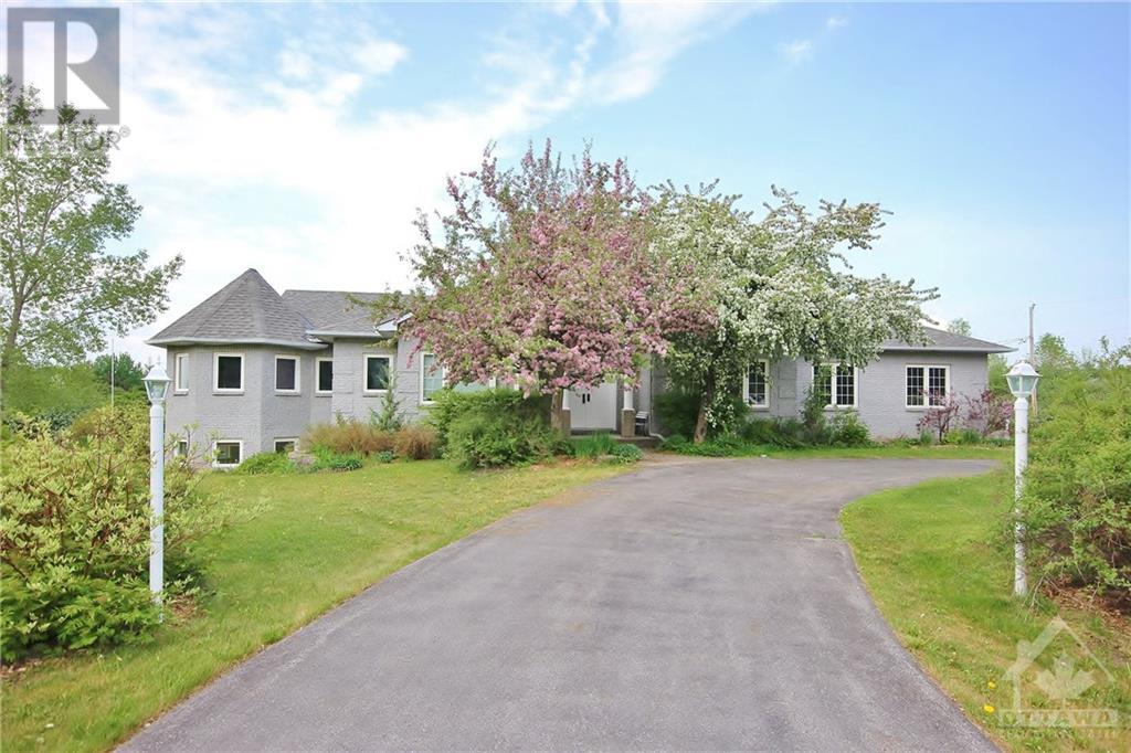 2340 Lookout Dr  