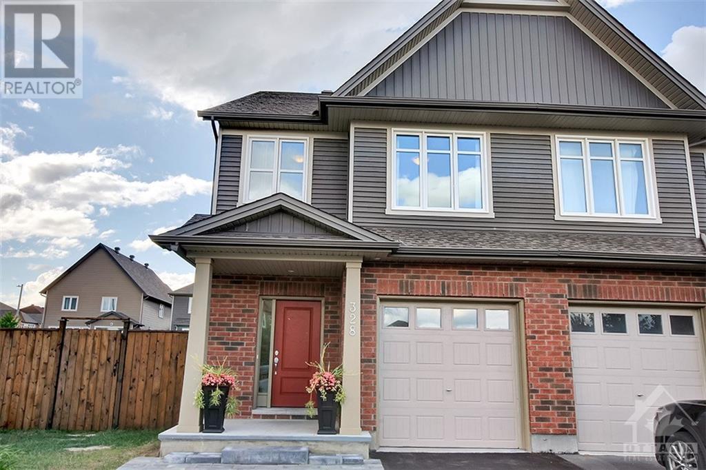 328 Fergus Cres  