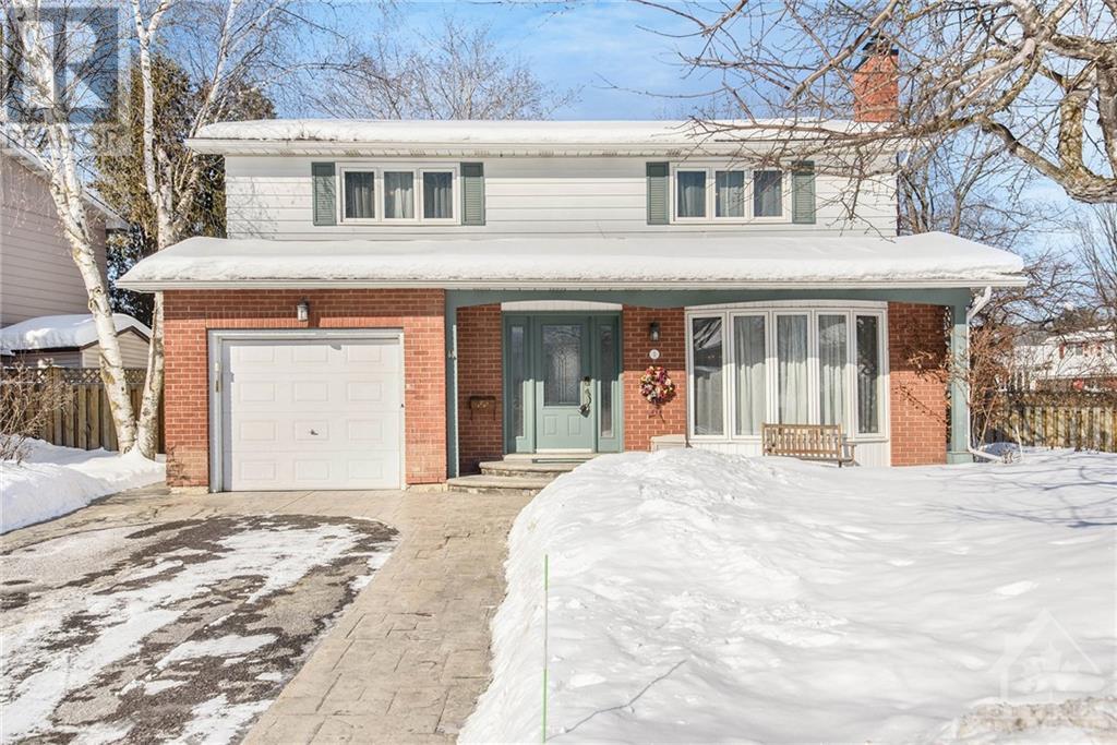 1 Woodview Cres  