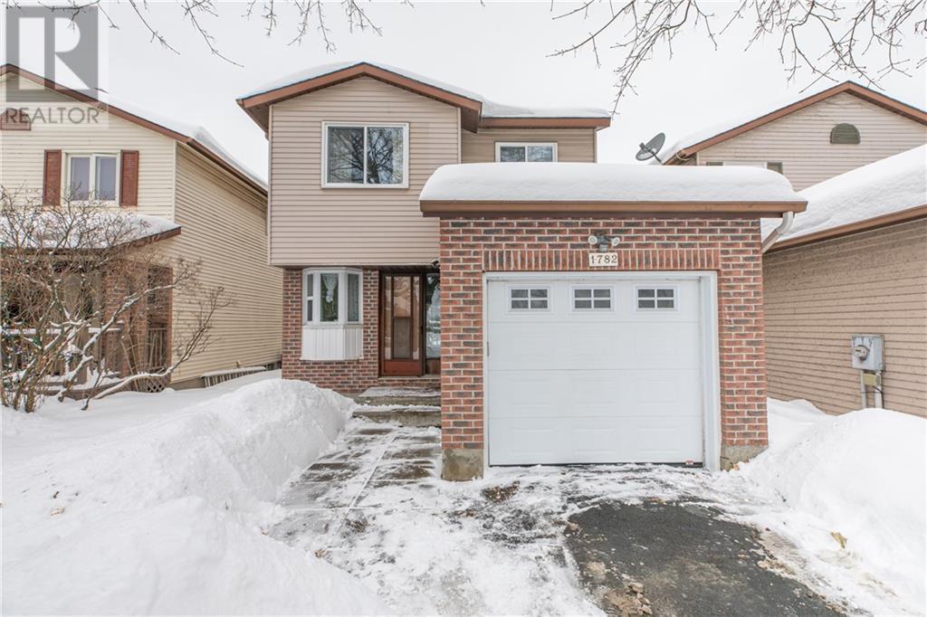 1782 Summerlands Crescent