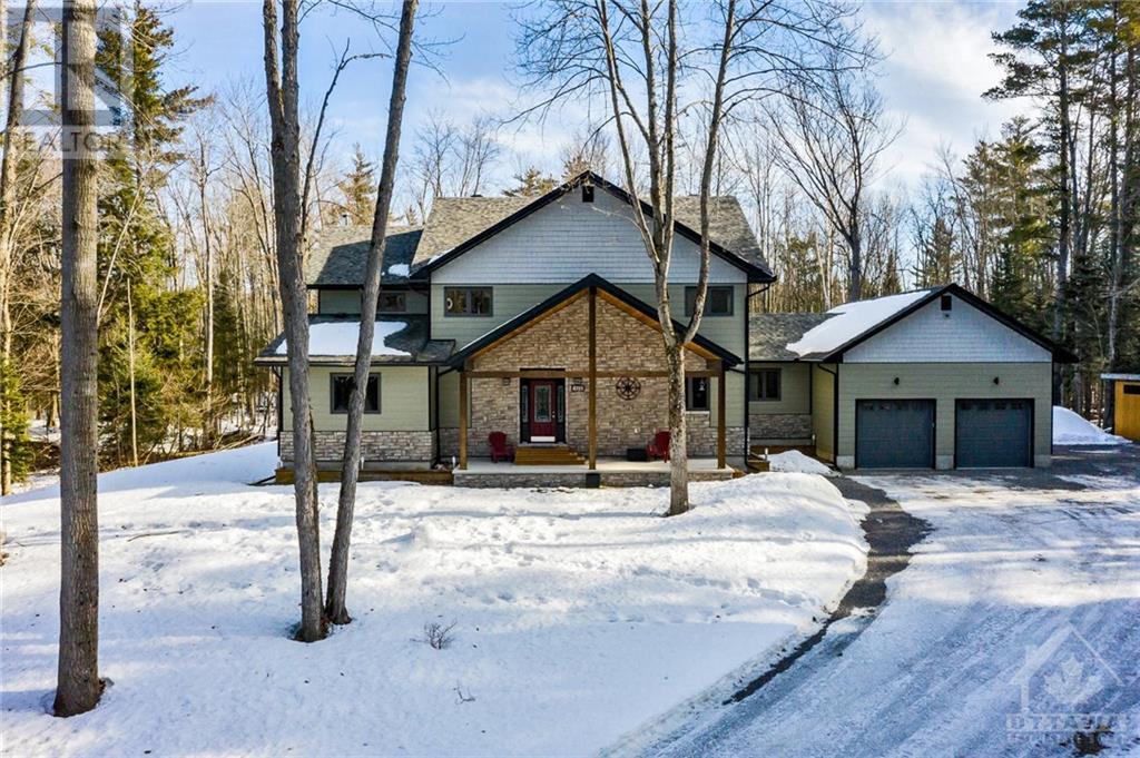4728 Dunrobin Rd  