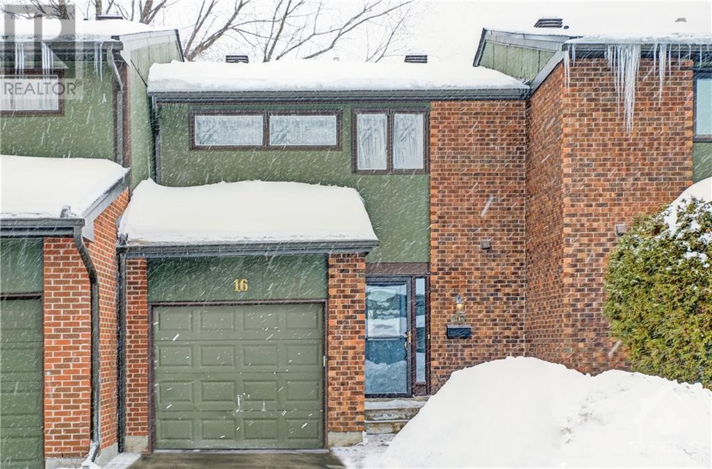 16 Chisholm Court  
