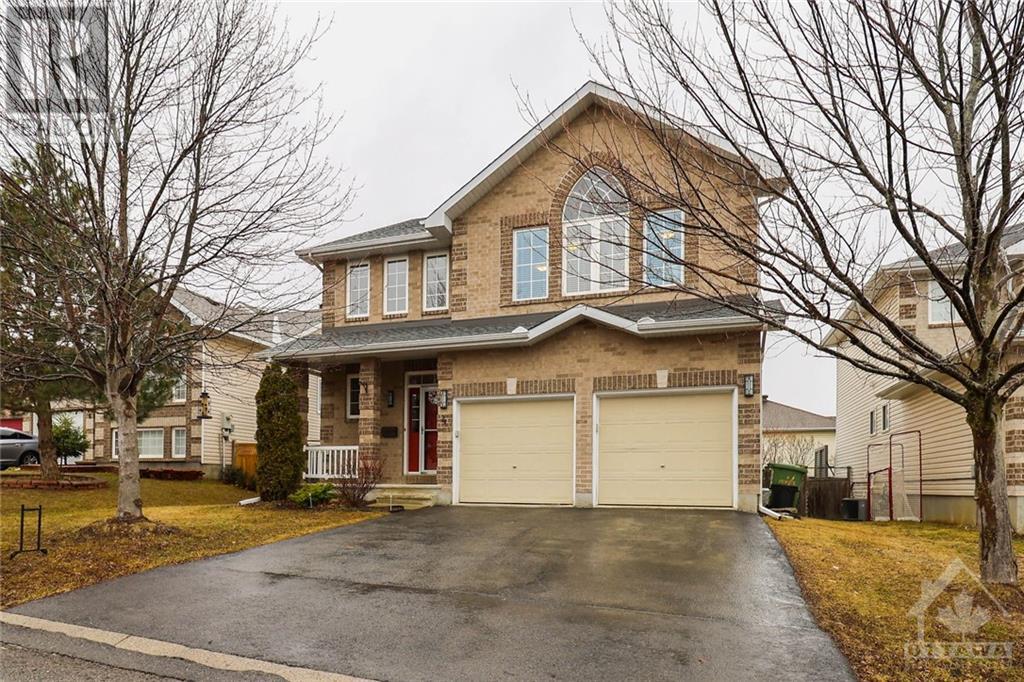 4 Peikoff Cres