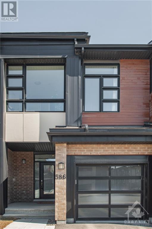 586 Triangle St  