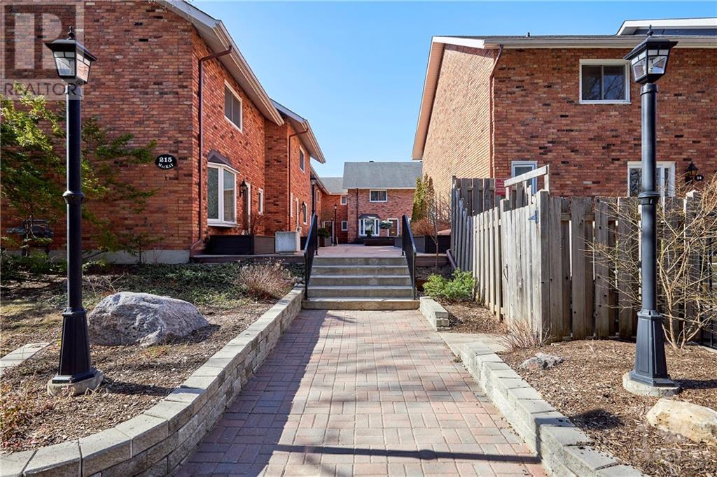 215 Mackay Street Unit#5  