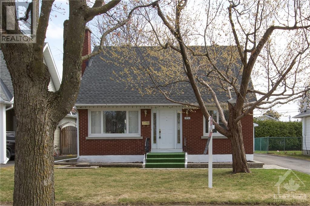 1938 Olympia Cres  