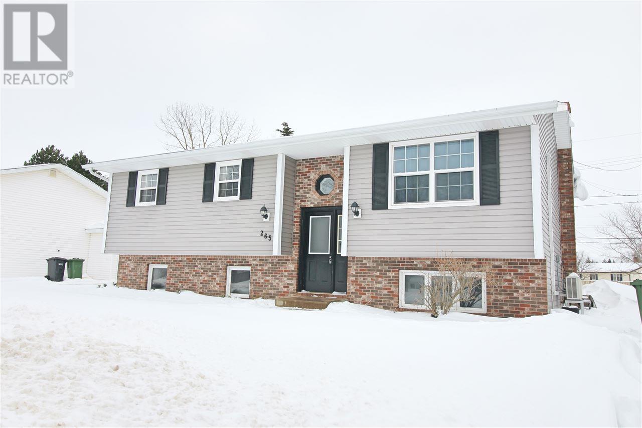 265 Westridge Cres  