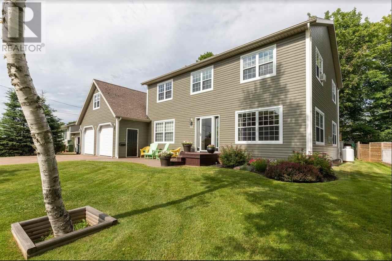 32 Cedar Ave  