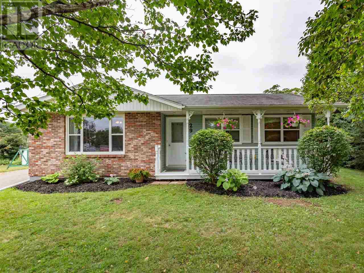 29 Sunrise Ct  
