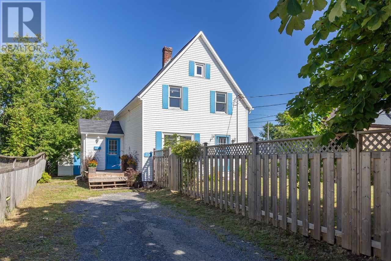 35 Reserve St  