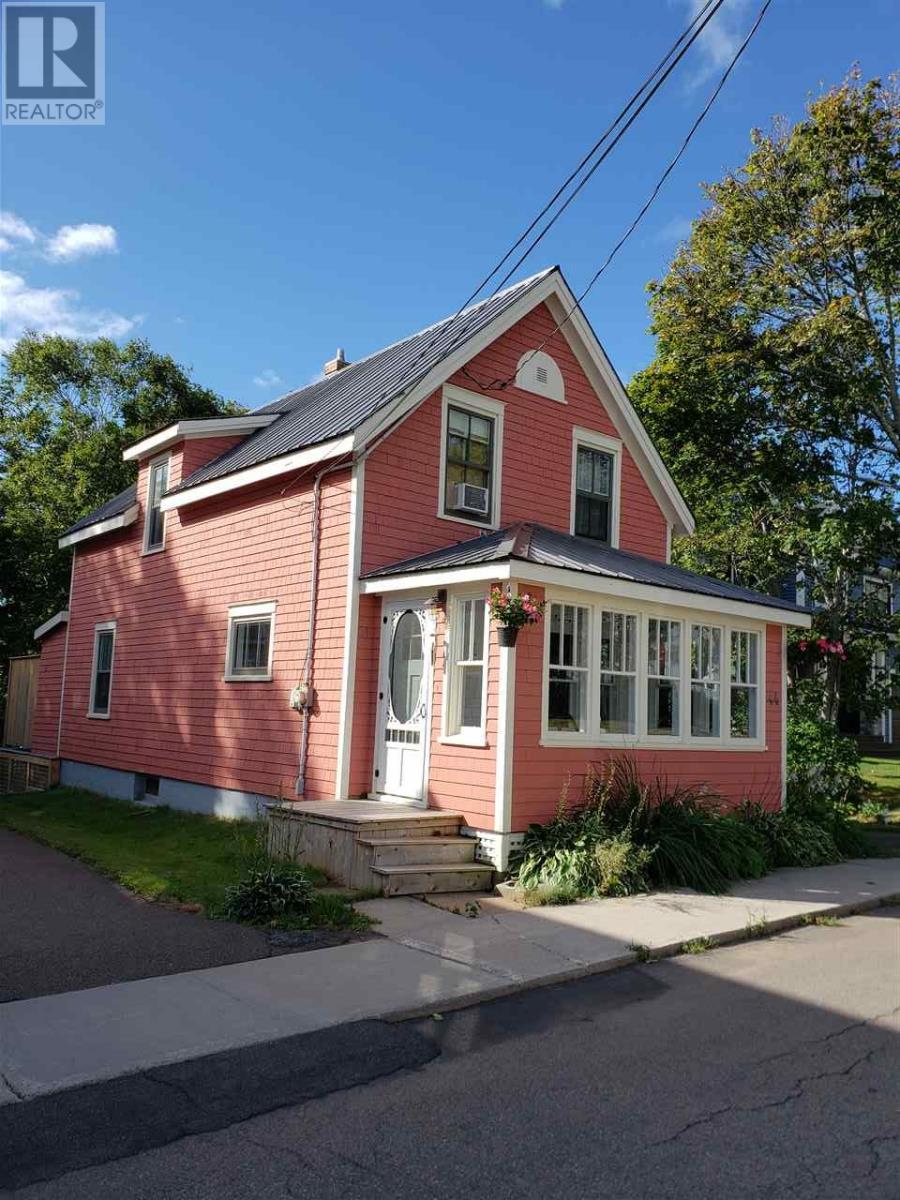 44 Highland Ave  