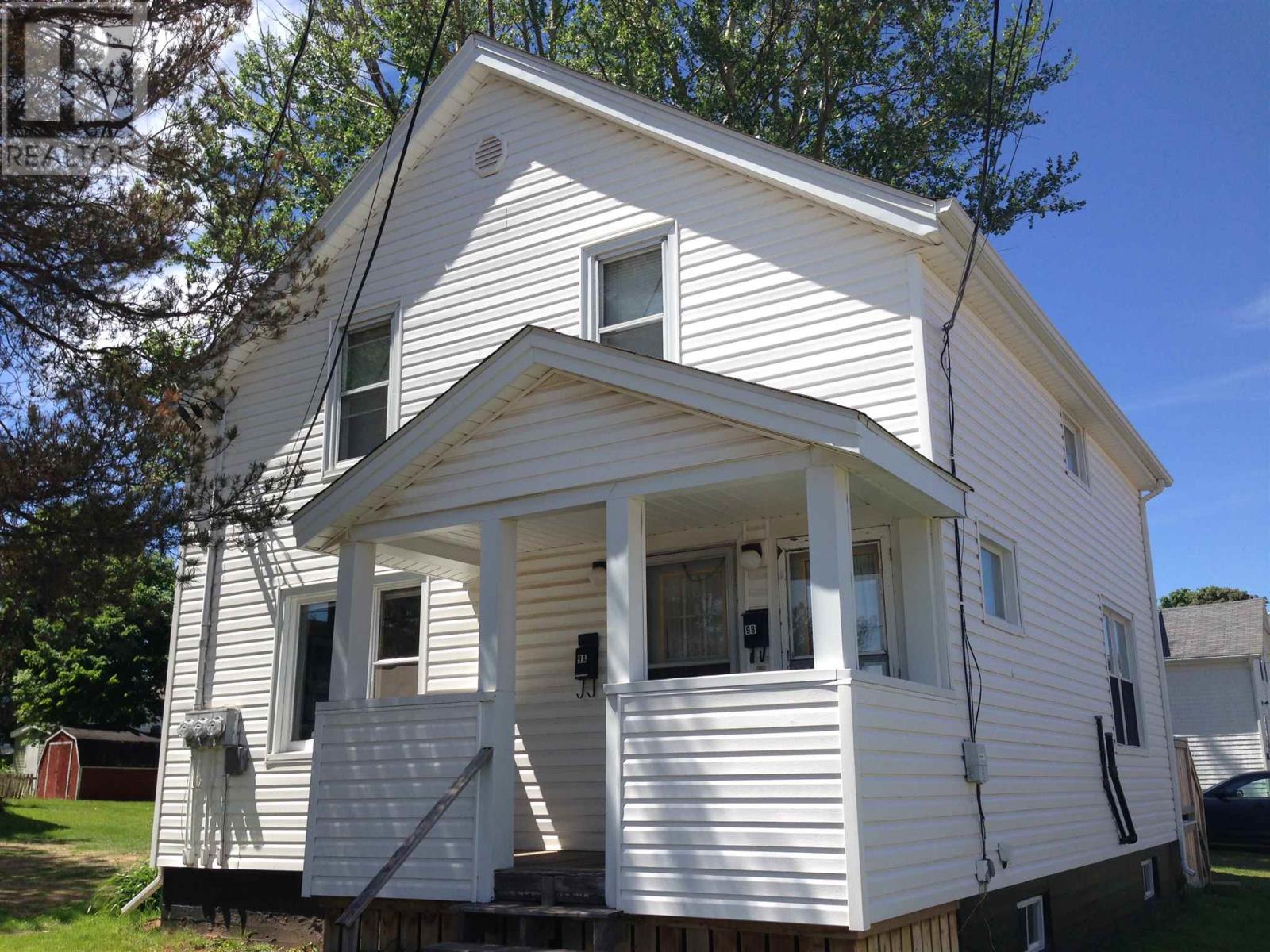 9 Eden St  