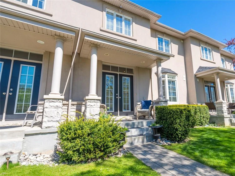 7-455 Claridge Road, Burlington, ON, L7N 2S1