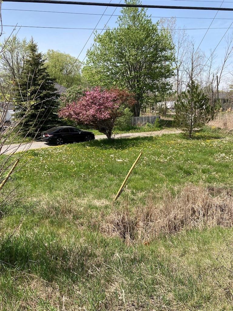 1171 # 06 Highway N, Hamilton, ON, L8N 2Z7