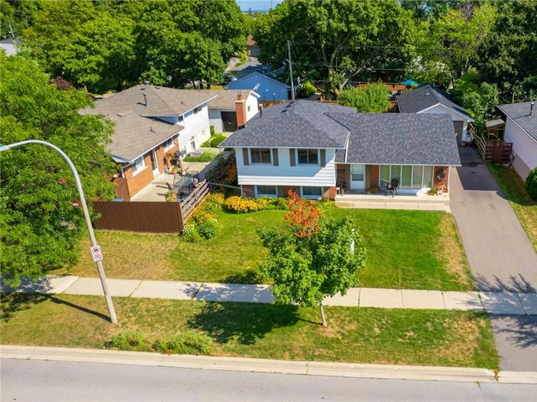 3084 Centennial Drive, Burlington, ON, L7M 1B4