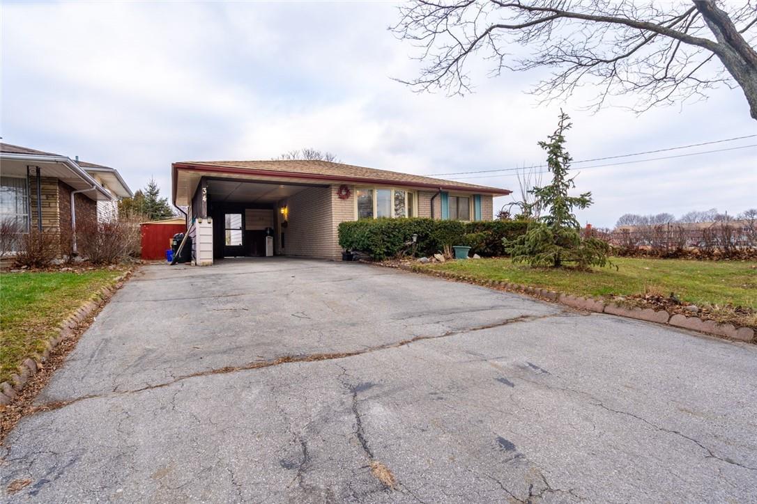 34 Tyrone Drive, Hamilton, ON, L9C 2M7
