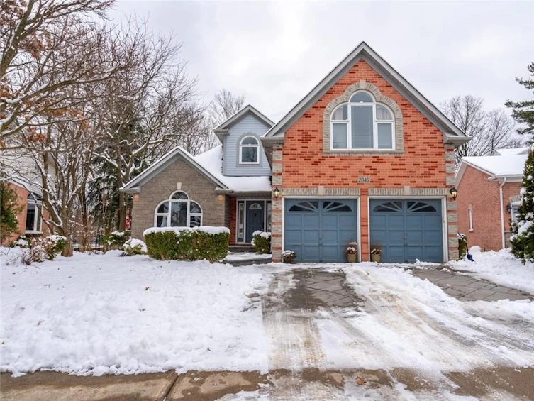 2046 Waterbridge Drive, Burlington, ON, L7M 3W2