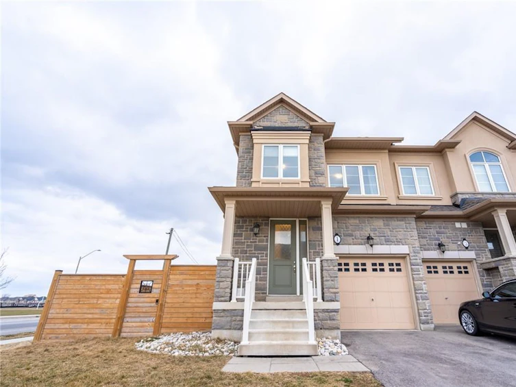 1 Bayonne Drive, Hamilton, ON, L8J 0L2