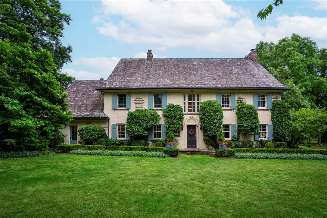 496 Wilson Street E, Hamilton, ON, L9G 2C5