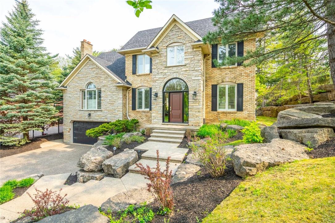 1019 Old Mohawk Road, Hamilton, ON, L9G 3K9