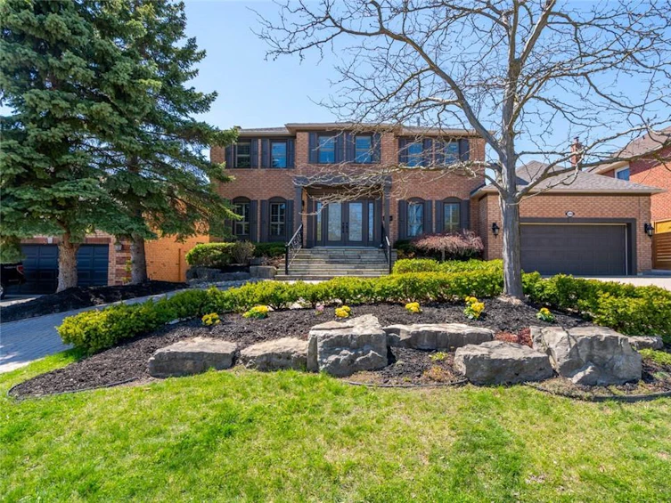 1369 Winterberry Drive, Burlington, ON, L7P 4T7