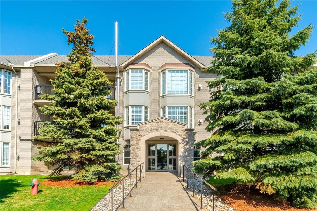 304-990 Golf Links Road|Unit, Hamilton, ON, L9K 1J8