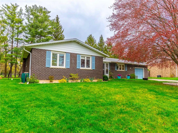 14 Maple Lane, Ingersoll, ON, N5C 3S2