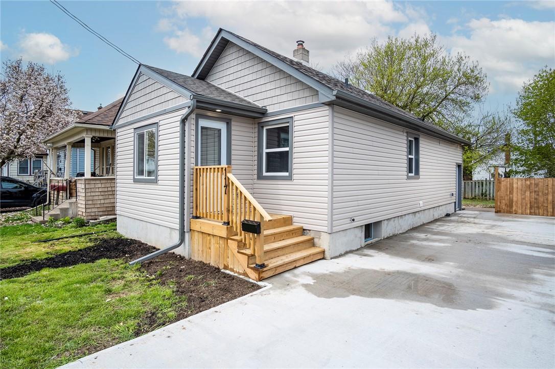 117 Grass Avenue, St. Catharines, ON, L2R 1T3