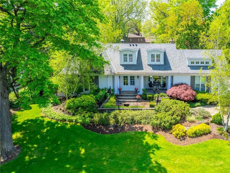 122 Mountain Brow Boulevard, Hamilton, ON, L8T 1A5