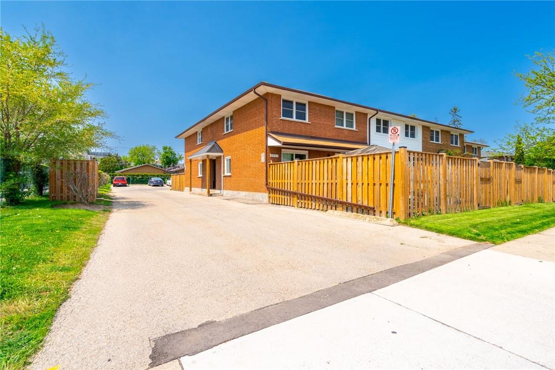 02-2027 Bluefields Drive|Unit, Burlington, ON, L7P 1J9