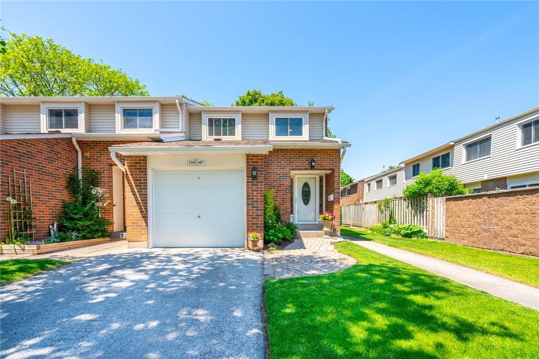 107-1592 Newlands Crescent|Unit, Burlington, ON, L7M 1P2