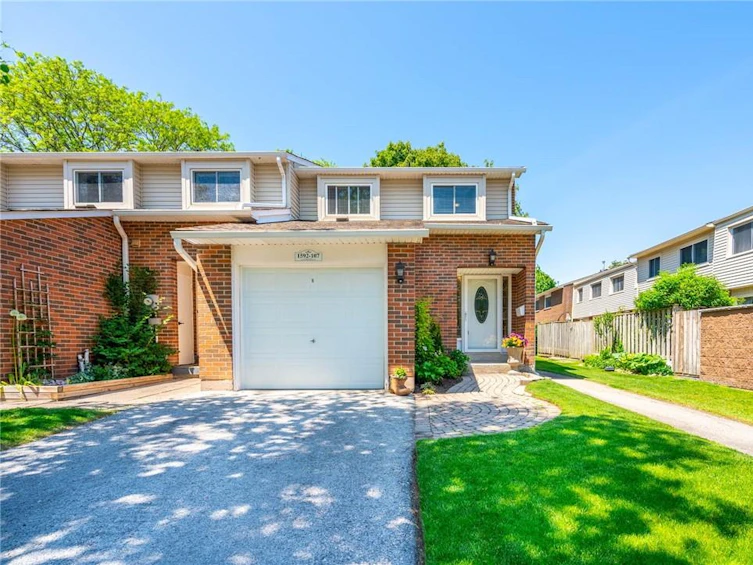 107-1592 Newlands Crescent|Unit, Burlington, ON, L7M 1P2