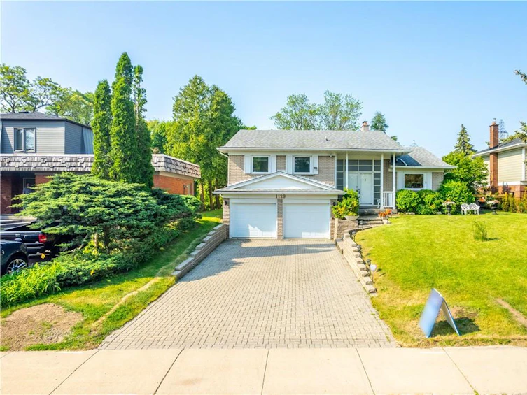1129 Scenic Drive, Hamilton, ON, L9C 1H8