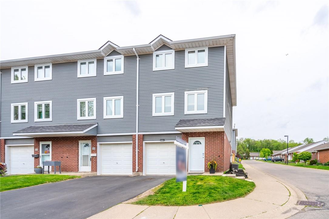 44A Harris Avenue, Brantford, ON, N3R 2E9