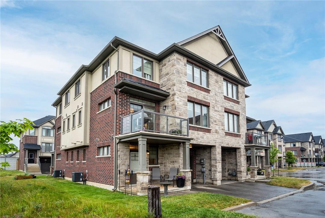 62 Farley Lane, Hamilton, ON, L9G 0H2