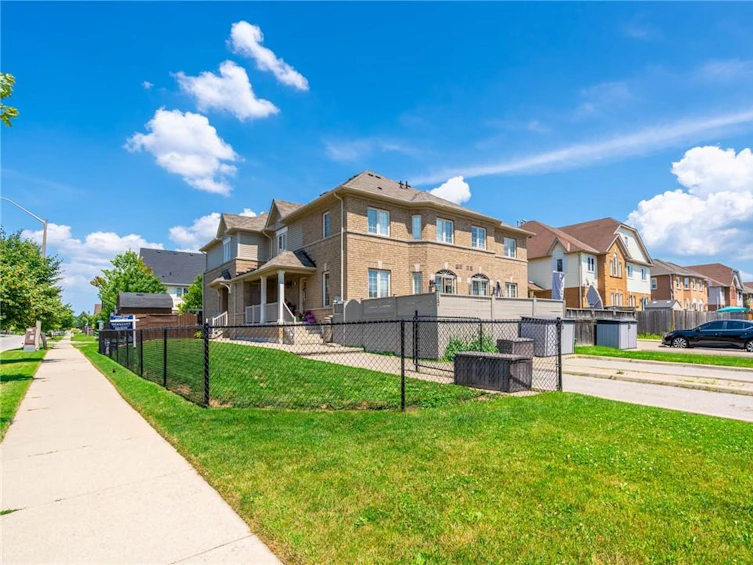 119 Thornlodge Drive, Hamilton, ON, L0R 2H3