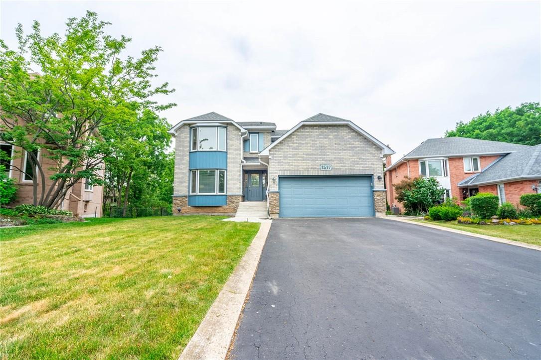 1517 Silverpine Court, Burlington, ON, L7P 4M9