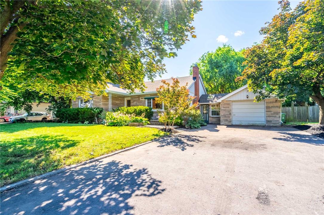 188 Parkside Drive, Hamilton, ON, L8B 0Y8