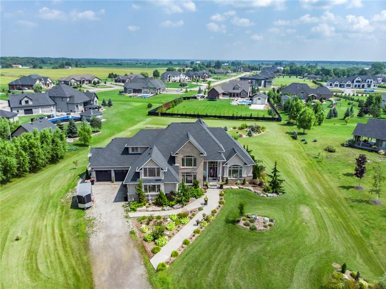 9 Wisteria Lane, Cayuga, ON, L0R 1C0