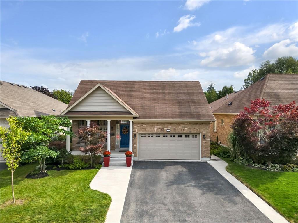 19 Riding Park Place, Hamilton, ON, L9H 0B1