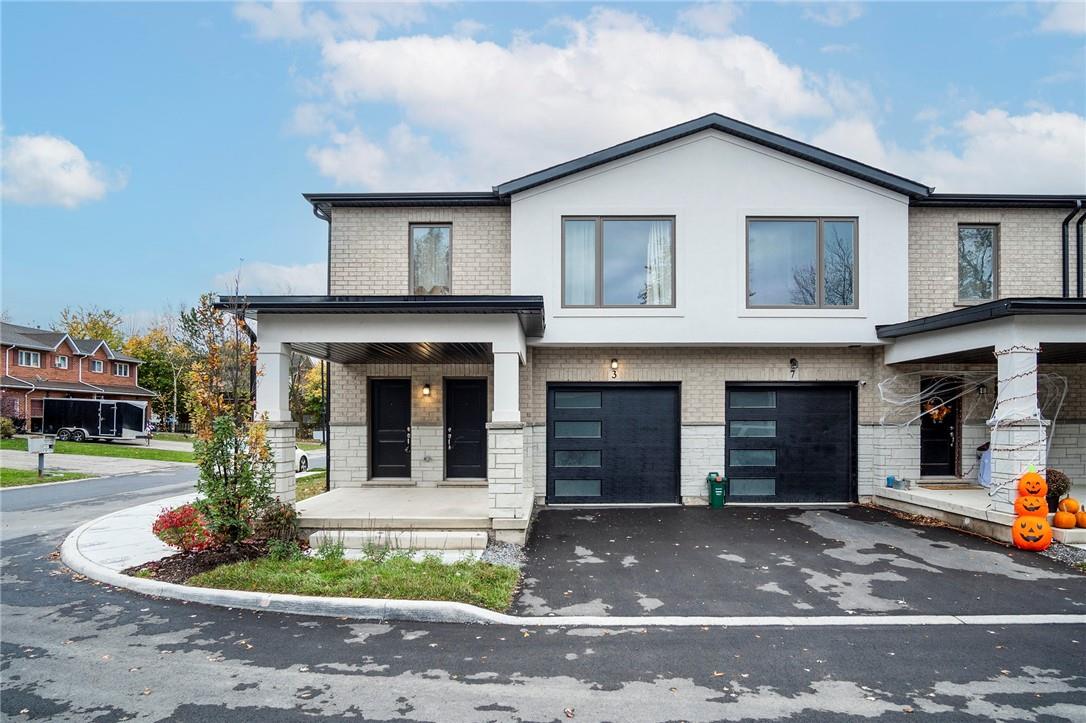 3 Alayche Trail, Ottawa, ON, L3C 0J7